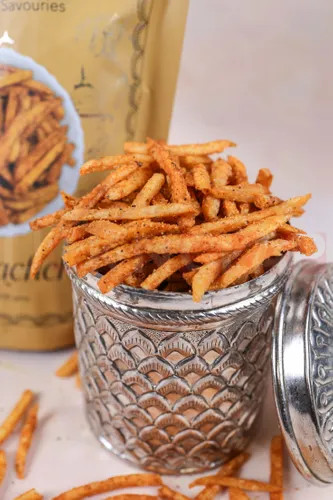 Spicy Aloo Lachcha